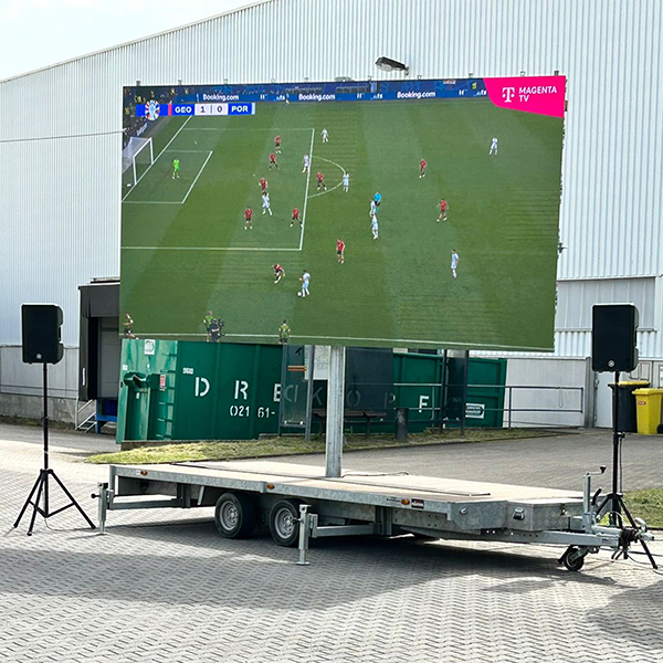 Trailer P 4.8 8/12m²